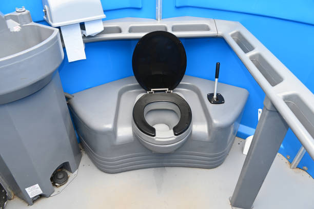 Sanitation services for porta potties in Elmwood, IL